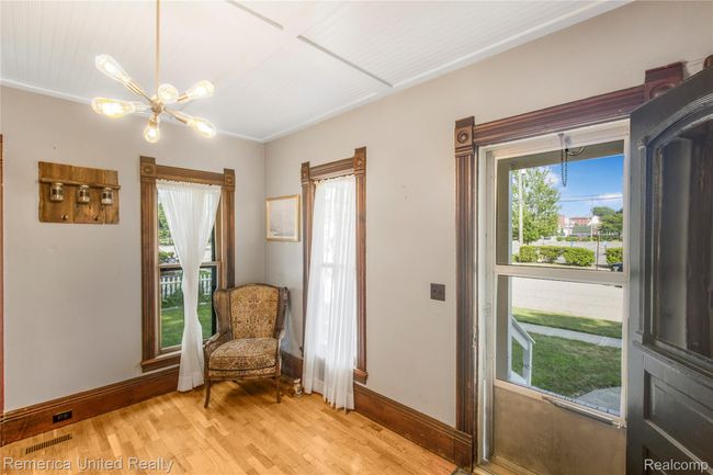 122Chestnut_DiningRoom | Image 5