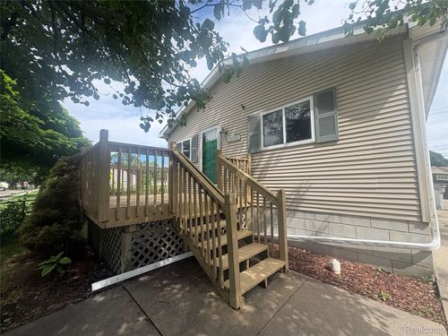 1455 E Meyers Avenue, Hazel Park, MI, 48030 | Card Image