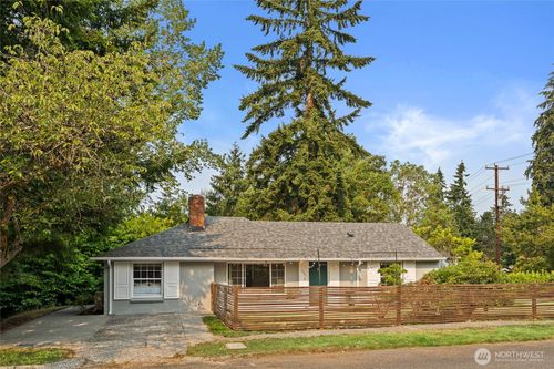 16563 18th Avenue Ne, Shoreline, WA, 98155 | Card Image