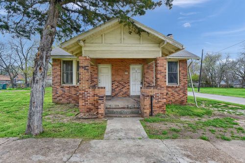 802 E Jones Street, Sherman, TX, 75090 | Card Image