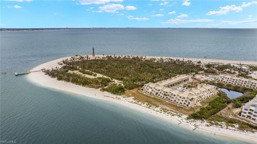 231-200 Periwinkle Way, SANIBEL, FL, 33957-7402 | Card Image