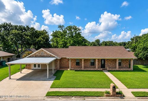 20000 Merinda Ln, Long Beach, MS, 39560-4300 | Card Image
