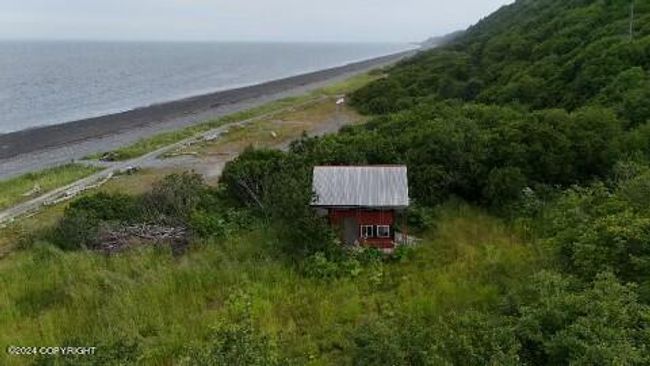 Beach and Cabin | Image 35