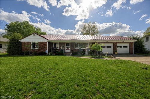 1920 Dover Ave, Dover, OH, 44622-2427 | Card Image