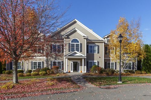 unit-5-14 Carriage Way, Manchester, NH, 03102-8439 | Card Image