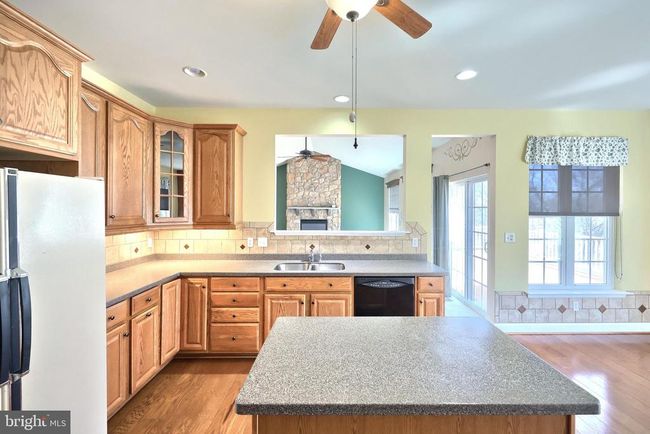 1718 Fountain Rock Dr, House other with 4 bedrooms, 3 bathrooms and null parking in DOVER PA | Image 9