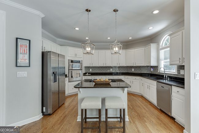 3313 Glen Devon Ln, House other with 5 bedrooms, 4 bathrooms and 2 parking in Berkeley Lake GA | Image 12