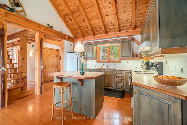 33 Burton Lane, House other with 5 bedrooms, 2 bathrooms and 4 parking in Renfrew ON | Image 10