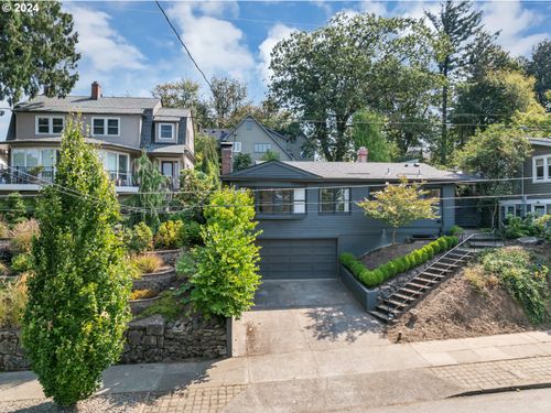 3916 Sw Council Crest Dr, Portland, OR, 97239-1526 | Card Image