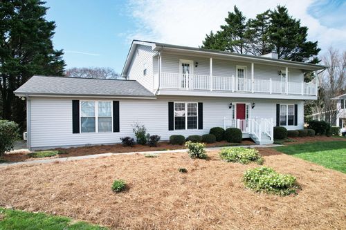 1922 W Brookhaven Cir, Dalton, GA, 30720-5920 | Card Image