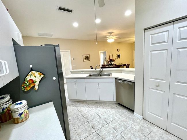 1431 Red Oak Ln, House other with 2 bedrooms, 2 bathrooms and null parking in PORT CHARLOTTE FL | Image 22