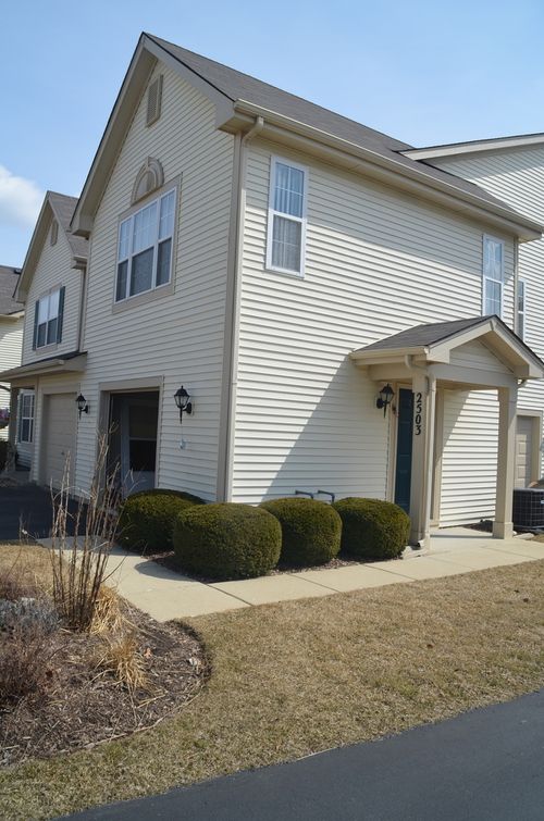 2503-2503 Dickens Dr, Aurora, IL, 60503-5765 | Card Image