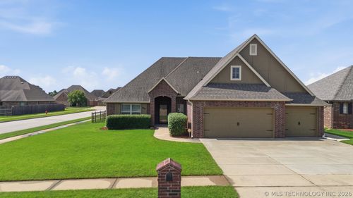 7514 E 83rd Place N, Owasso, OK, 74055 | Card Image