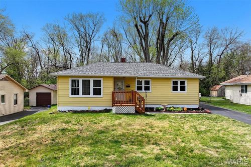 912 Dina Ave, Collinsville, IL, 62234-1507 | Card Image