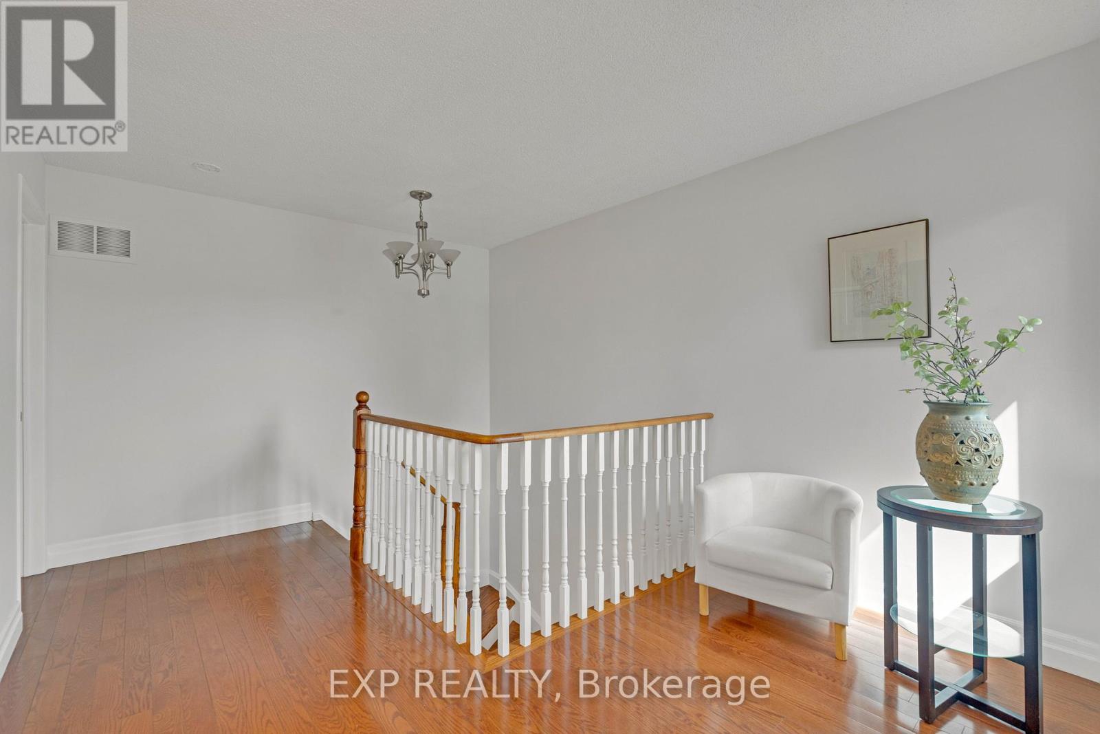 Residential in Mississauga (East Credit) 2