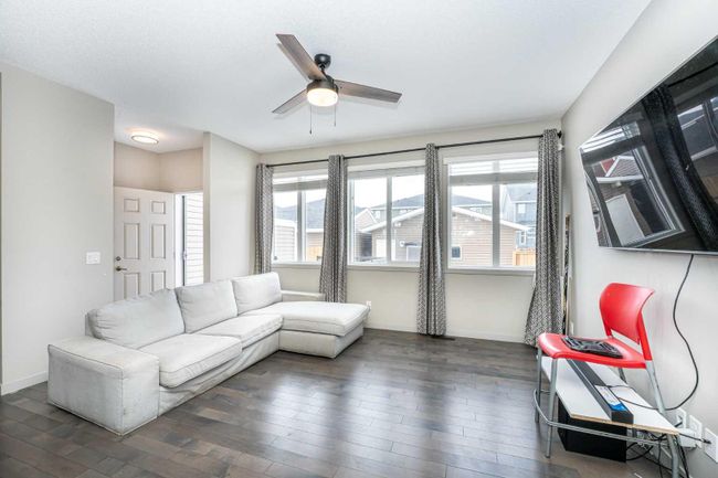 364 Redstone Drive Ne, Home with 4 bedrooms, 3 bathrooms and 2 parking in Calgary AB | Image 10
