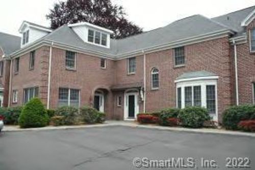 37 Maple St, New Canaan, CT, 06840-5731 | Card Image