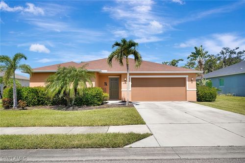 6425 Estero Bay Dr, FORT MYERS, FL, 33908-5492 | Card Image