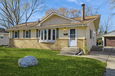 6731 Drew Avenue N, House other with 3 bedrooms, 1 bathrooms and null parking in Brooklyn Center MN | Image 2