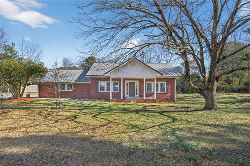 18 Dyer Cir, Carrollton, GA, 30116-8406 | Card Image