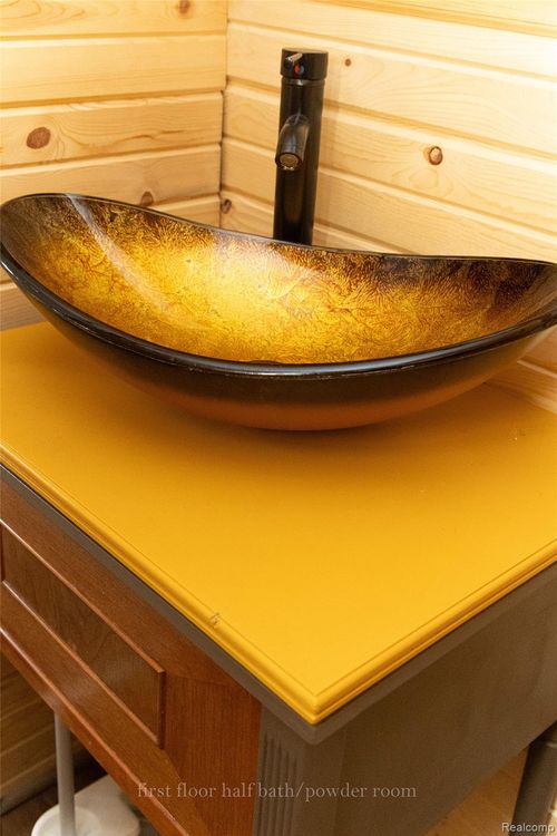 622 Chalmers St, Flint, MI, 48503-6906 | Card Image