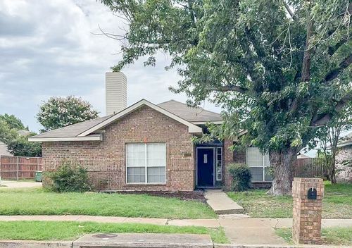 2108 Riverplace Dr, Flower Mound, TX, 75028-7249 | Card Image