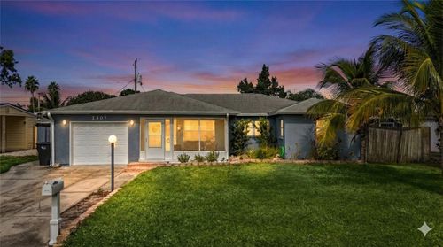 2307 N Wellesley Dr, BRADENTON, FL, 34207-4765 | Card Image