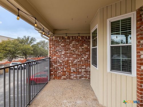 237-7920 Rockwood Lane, Austin, TX, 78757 | Card Image