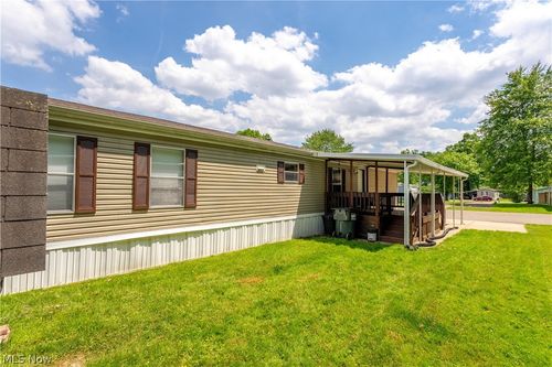 62 Redwood Dr, Beloit, OH, 44609-9758 | Card Image