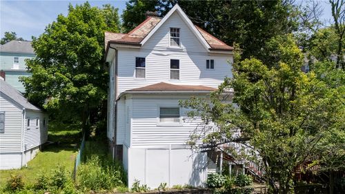 421 Harrison Ave., City of Greensburg, PA, 15601 | Card Image