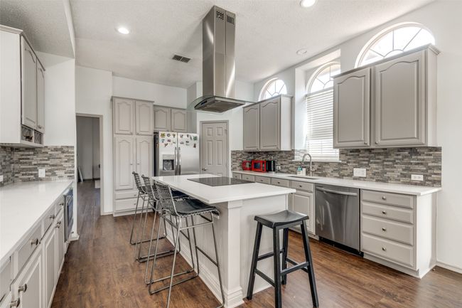 4910 Bayport Cir, House other with 4 bedrooms, 4 bathrooms and null parking in Rowlett TX | Image 6