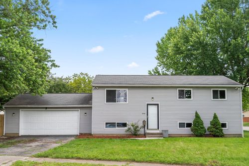 2742 Brownfield Rd, Columbus, OH, 43232-4612 | Card Image