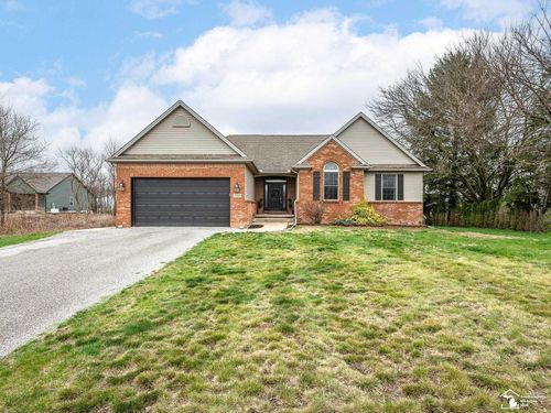 9585 Minx Rd, Temperance, MI, 48182-9329 | Card Image