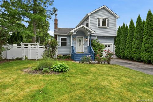 58 Seawanhaka Ave, Nesconset, NY, 11767-3235 | Card Image