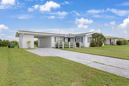 2219 Beacon Dr, PORT CHARLOTTE, FL, 33952-5664 | Card Image