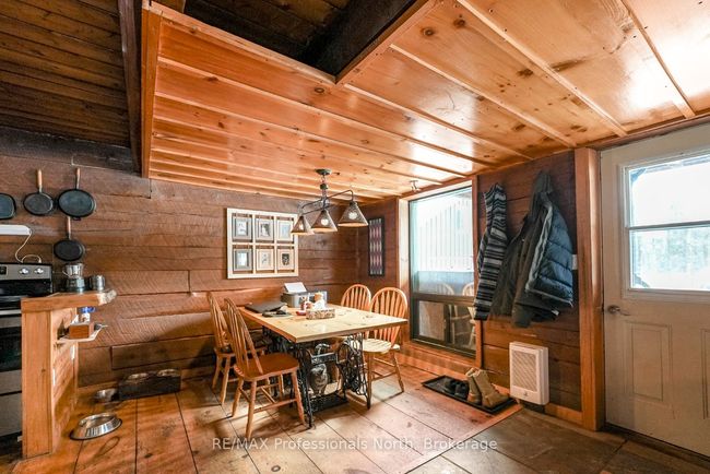 1015 Calbrett Rd, House other with 1 bedrooms, 1 bathrooms and 5 parking in Haliburton ON | Image 12