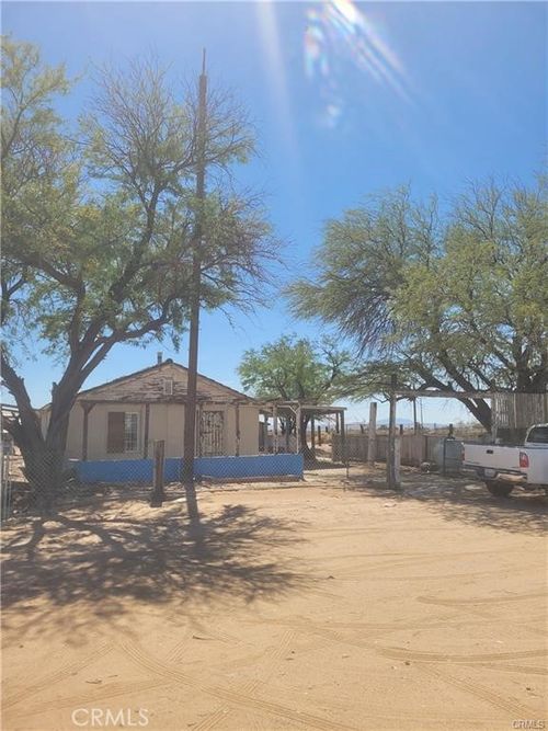 21284 Santa Fe Ave, Hinkley, CA, 92347-9750 | Card Image