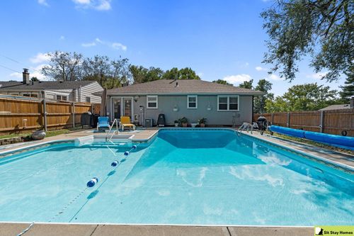 5210 Pine St, Omaha, NE, 68106-2347 | Card Image
