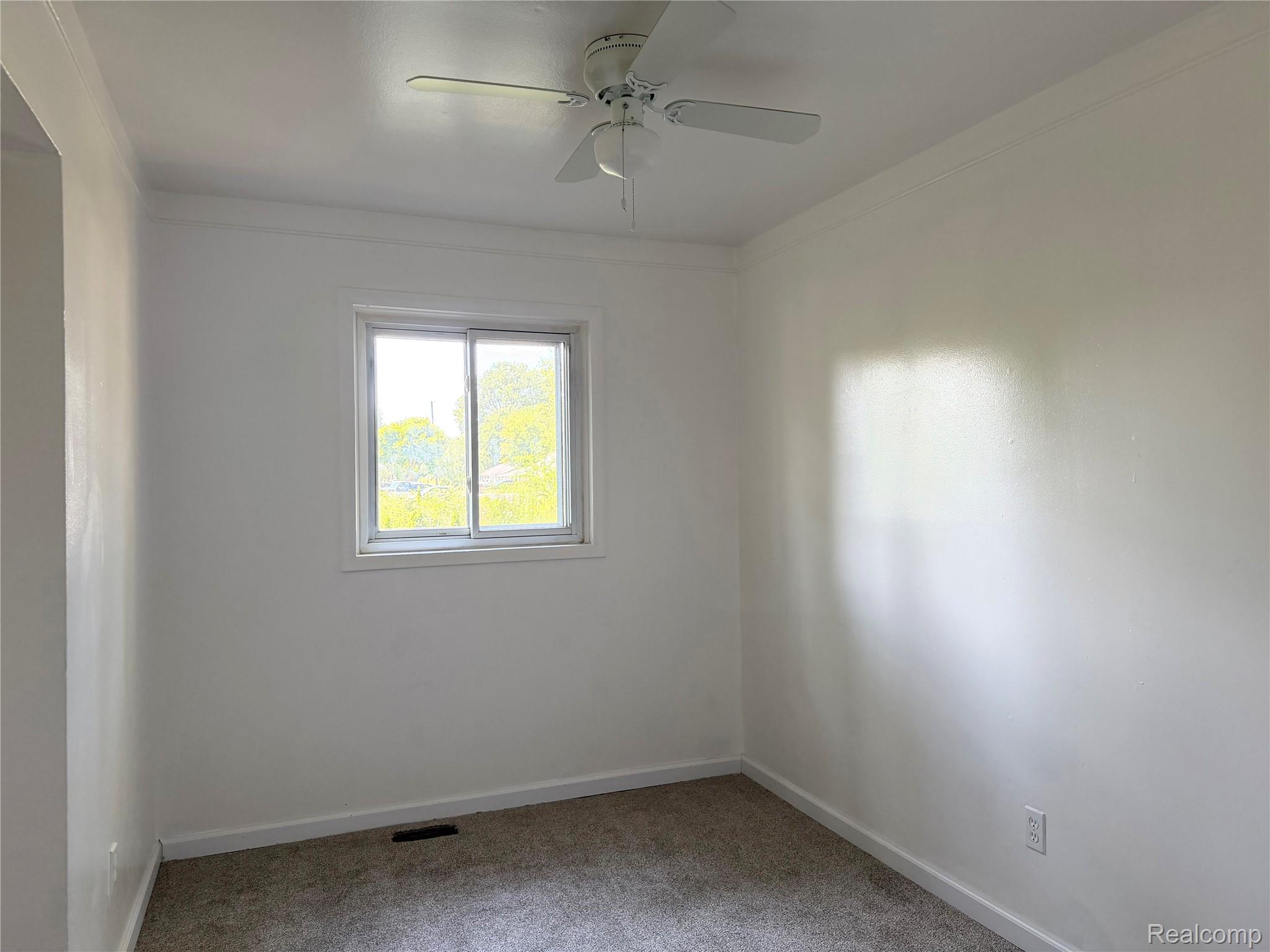 Residential Lease in Inkster 4