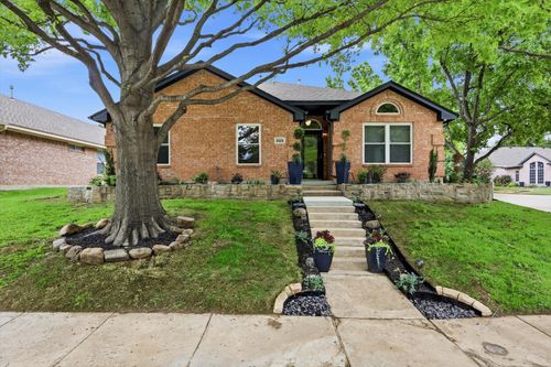 3424 Briargrove Ln, Dallas, TX, 75287-6000 | Card Image