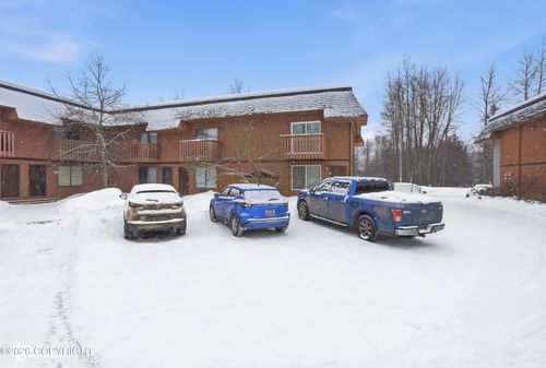 apt-2b-4511 Folker St, Anchorage, AK, 99507-1101 | Card Image