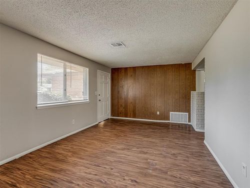 3301 Greenbrier Terrace, Del City, OK, 73115 | Card Image