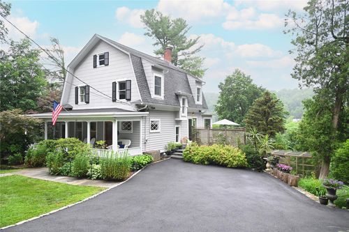 112 Great Oak Ln, Pleasantville, NY, 10570-2013 | Card Image