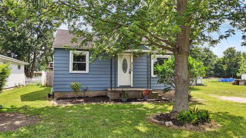 2115 Myers Dr, Huntertown, IN, 46748-1016 | Card Image