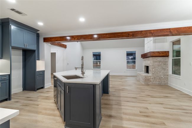 216 Pauline St, House other with 4 bedrooms, 2 bathrooms and null parking in Arp TX | Image 4