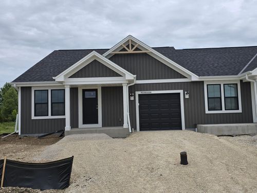 W219N16394 Jasmine Ct, JACKSON, WI, 53037-1230 | Card Image
