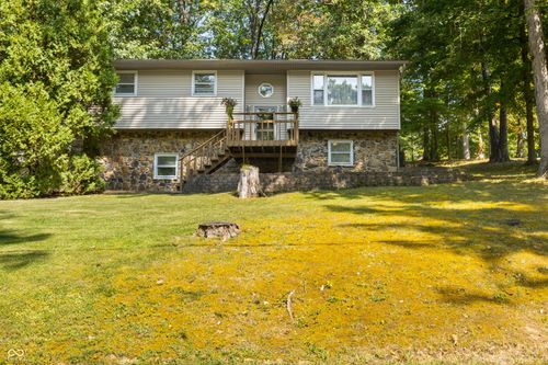 374 Briarwood Ln, Bedford, IN, 47421-7244 | Card Image