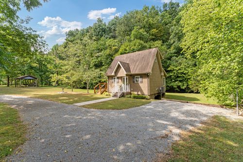400 Cascade Hollow Rd, Normandy, TN, 37360-3247 | Card Image