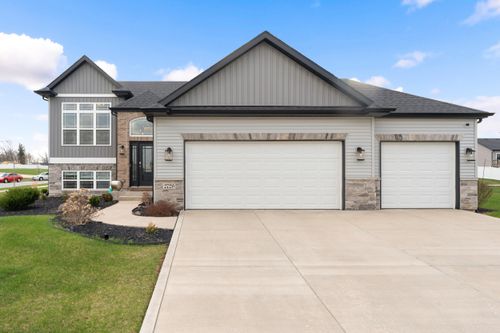 2729 W 83rd Avenue, Merrillville, IN, 46410 | Card Image