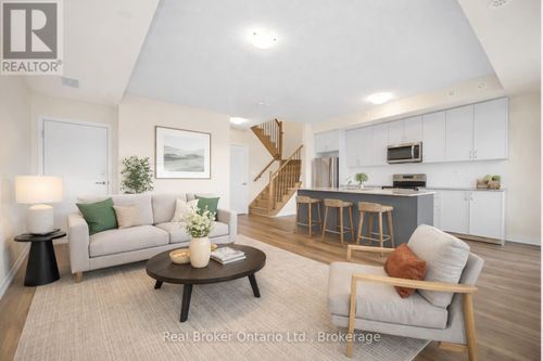 115-1565 Rose Way, Milton (CB Cobban), ON, L9T7E7 | Card Image